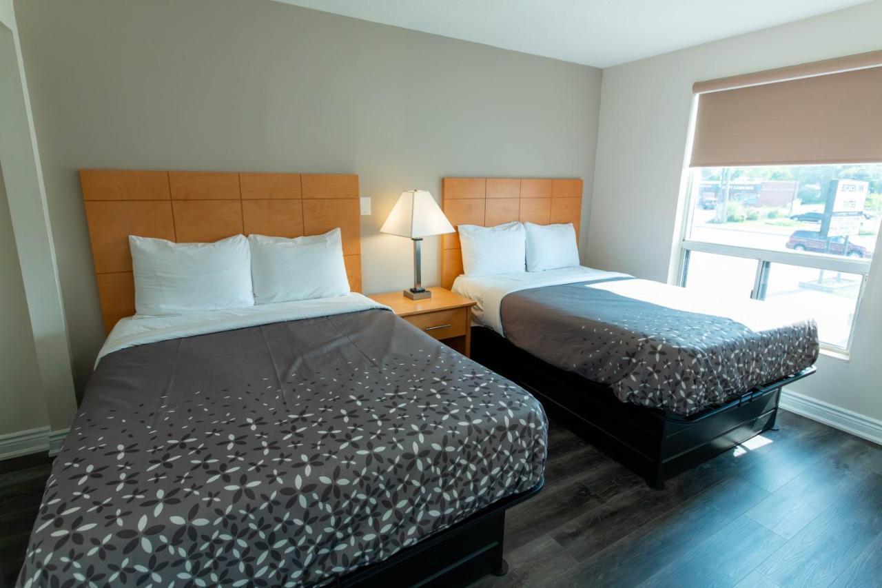 Borden Inn And Suites 앵거스 외부 사진